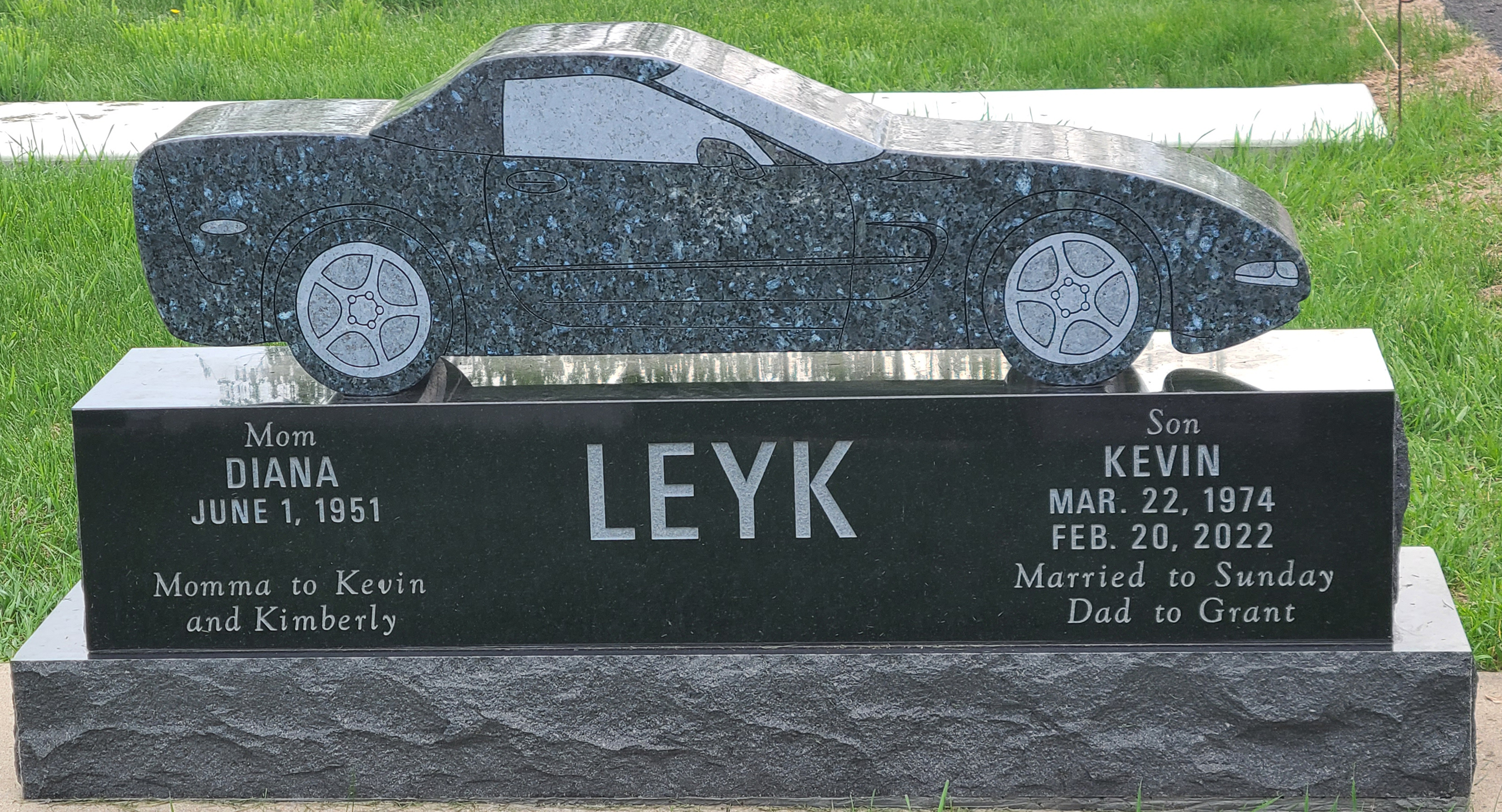 Leyk-Front